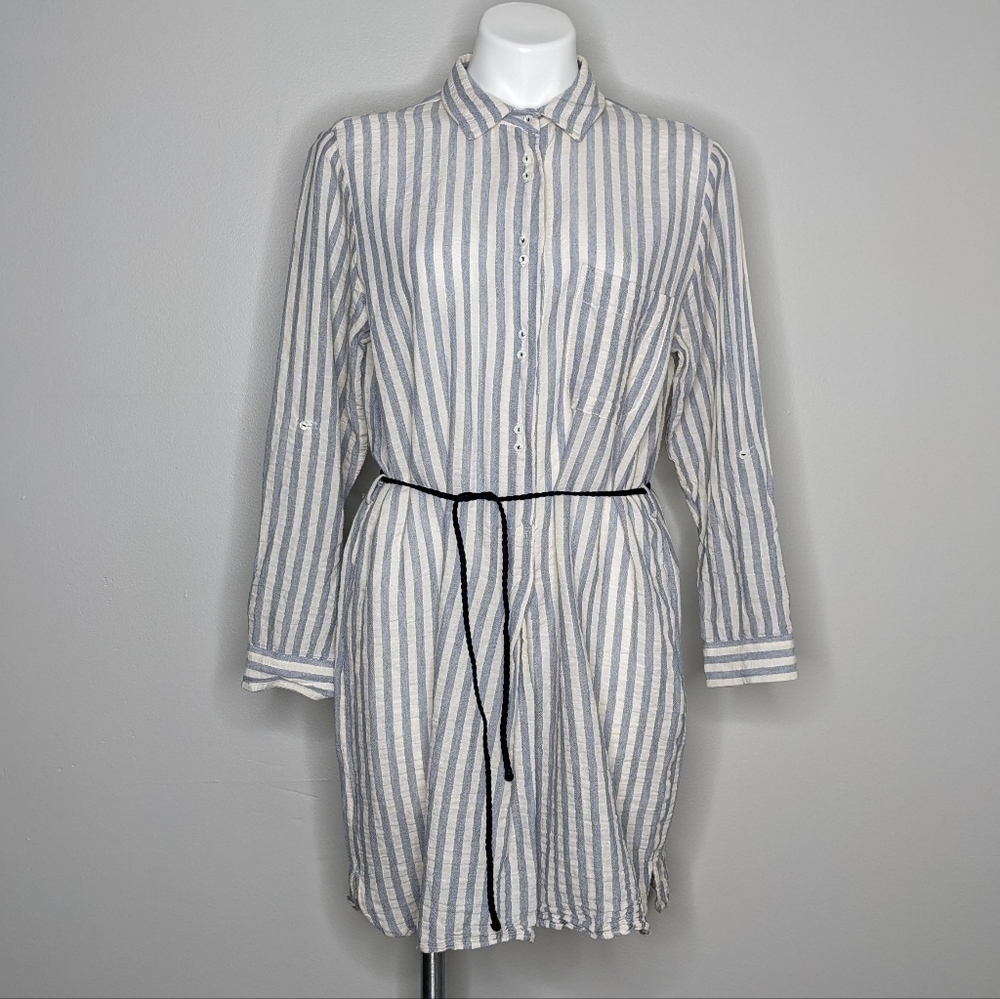 ✨3/$15 Zara blue white striped button down tie waist dress M